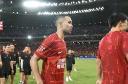 yy易游直播官网包含关键时刻成都蓉城备战西甲，造点机会细节曝光，态度坚定，年轻球员得到机会的词条