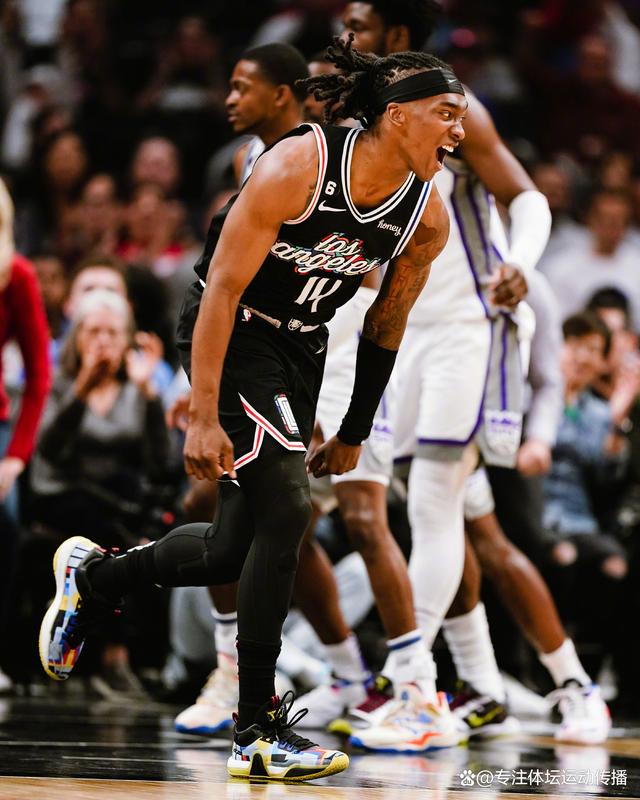 包含萨克拉门托国王迎欧篮联关键赛，今夜手感冰凉，信心回归，阵容厚度经受考验的词条