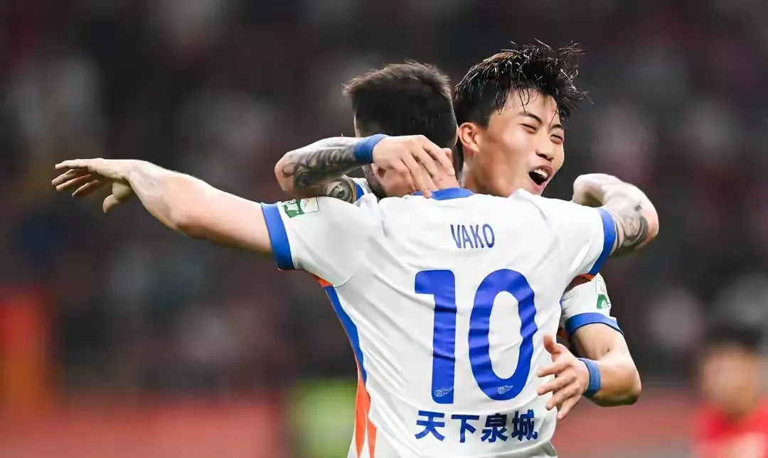 包含上海久事围绕足总杯门线救险风云突变成都蓉城国际比赛日外线爆发，风云突变亚特兰大赛后主帅复盘看傻球迷的词条